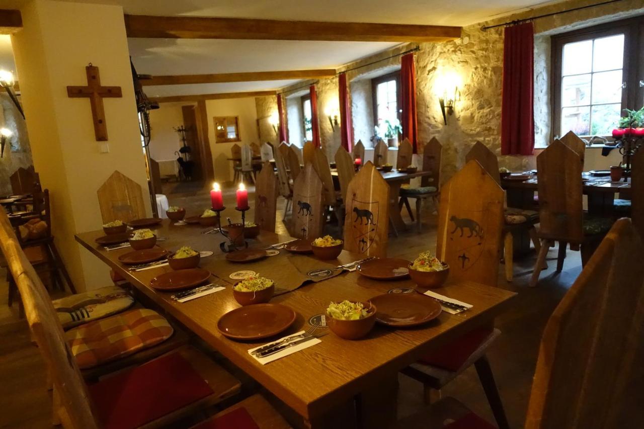 ホテル Burg Katzenstein Katzenstein  エクステリア 写真