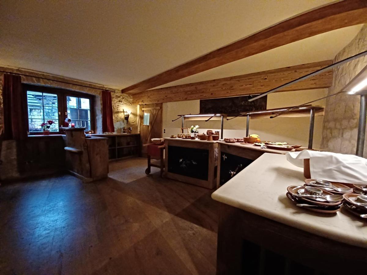 ホテル Burg Katzenstein Katzenstein  エクステリア 写真